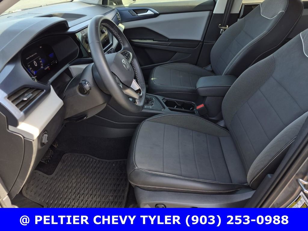 Used 2023 Volkswagen Taos SE w/ Black Wheel Package image 29