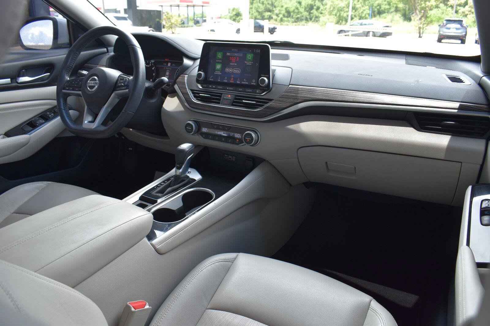 Used 2022 Nissan Altima 2.5 SL AWD/4WD image 39