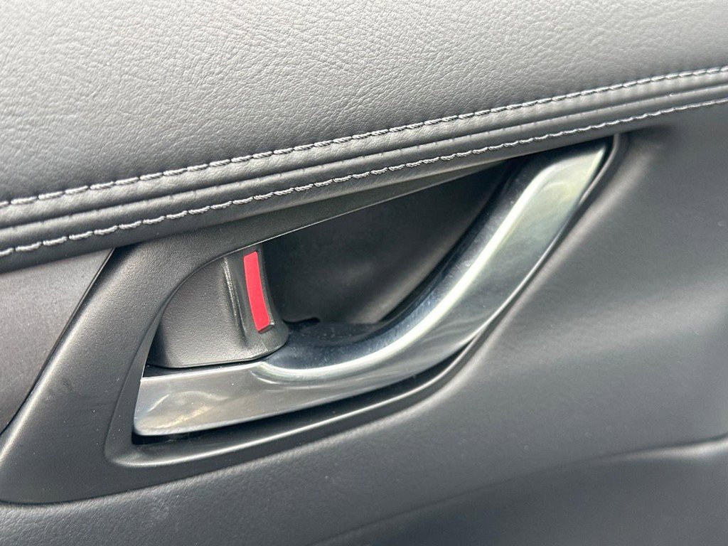 Used 2025 MAZDA CX-5 AWD 2.5 S w/ Preferred Package image 22