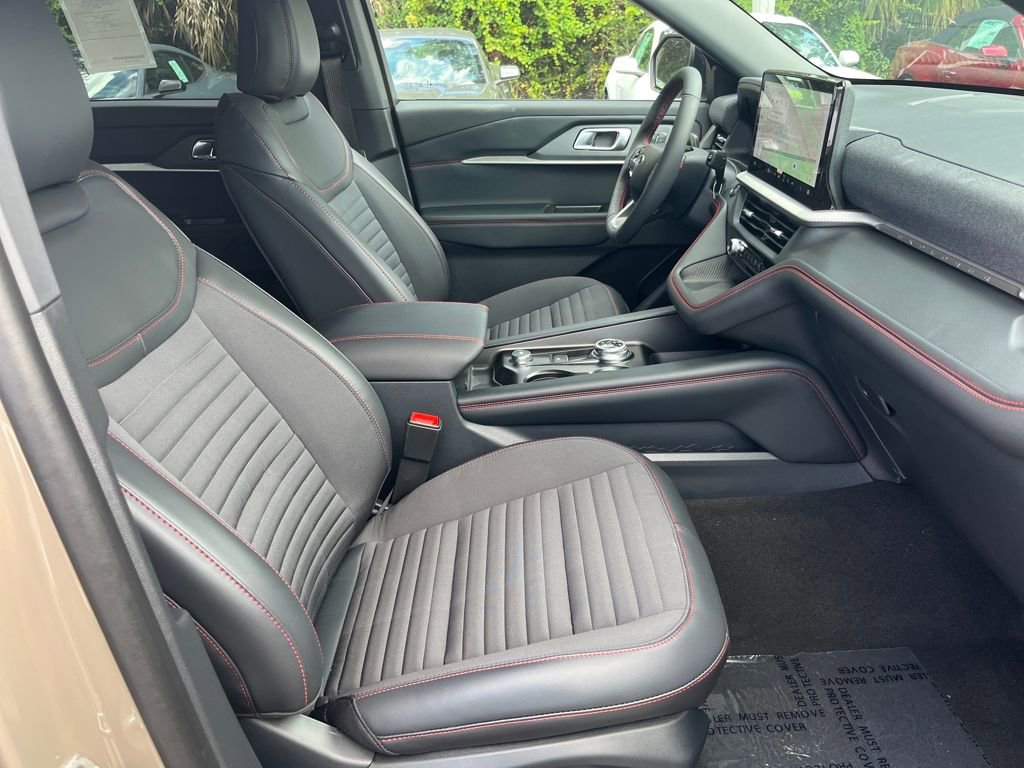 New 2026 Ford Explorer ST-Line w/ ST-Line Street Pack image 27