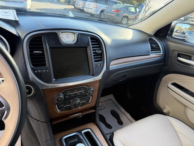 Used 2016 Chrysler 300 C Platinum w/ Safetytec Plus Group image 20