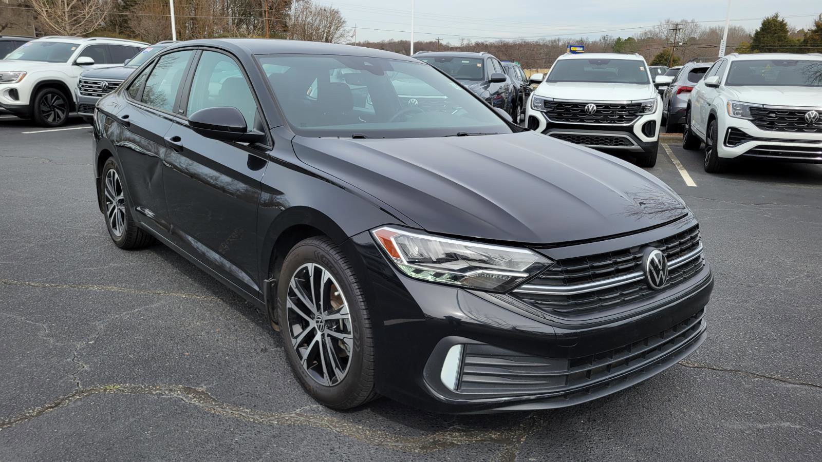 Used 2023 Volkswagen Jetta Sport image 7