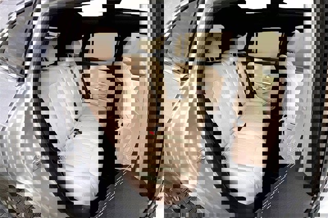 Certified 2025 Mercedes-Benz GLA 250 4MATIC image 28