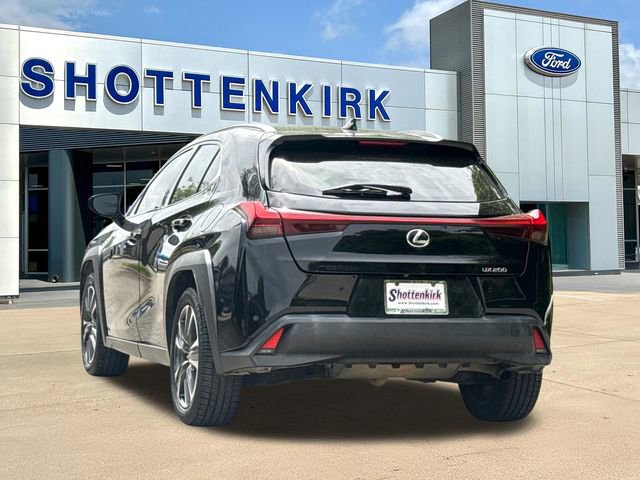 Used 2020 Lexus UX 200 w/ Accessory Package 2 FWD image 6