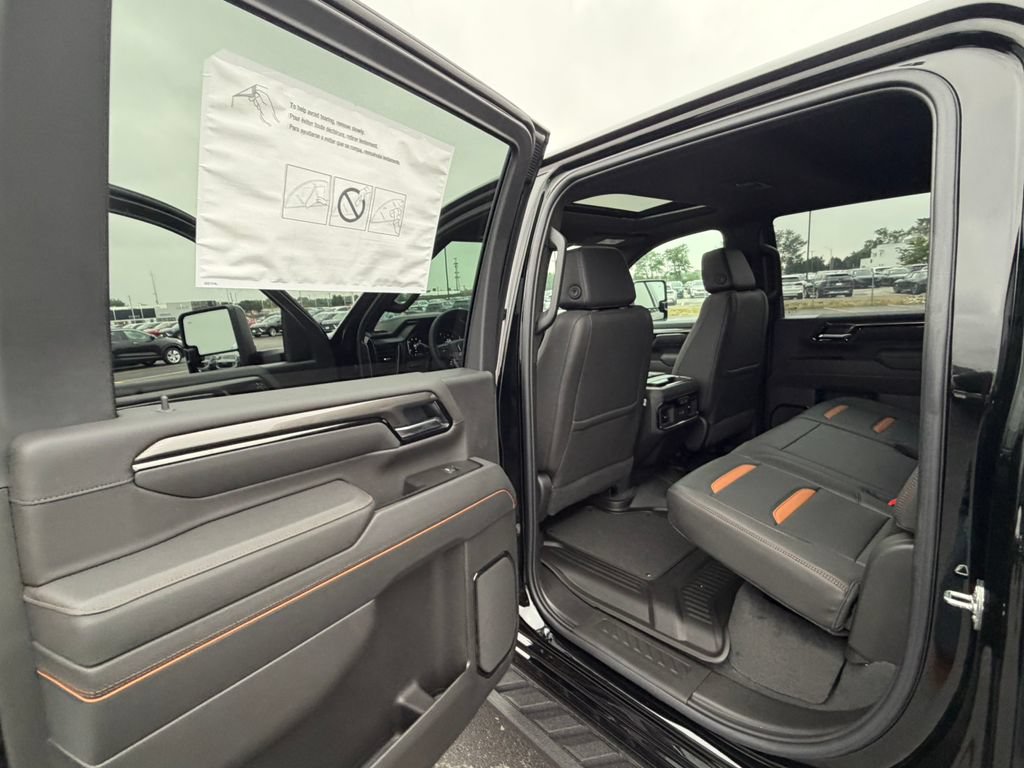New 2026 GMC Sierra 2500 AT4 w/ AT4 Premium Plus Package AWD/4WD image 31