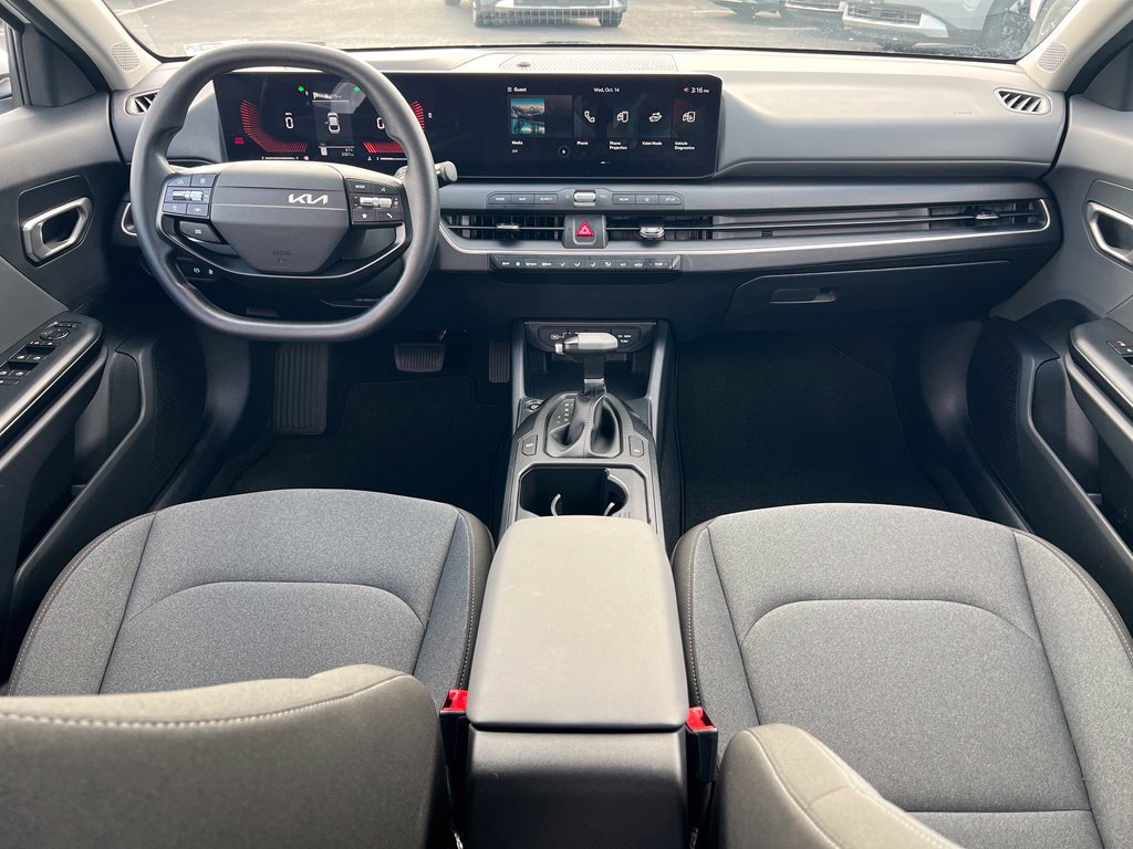 Certified 2025 Kia K4 FWD image 12