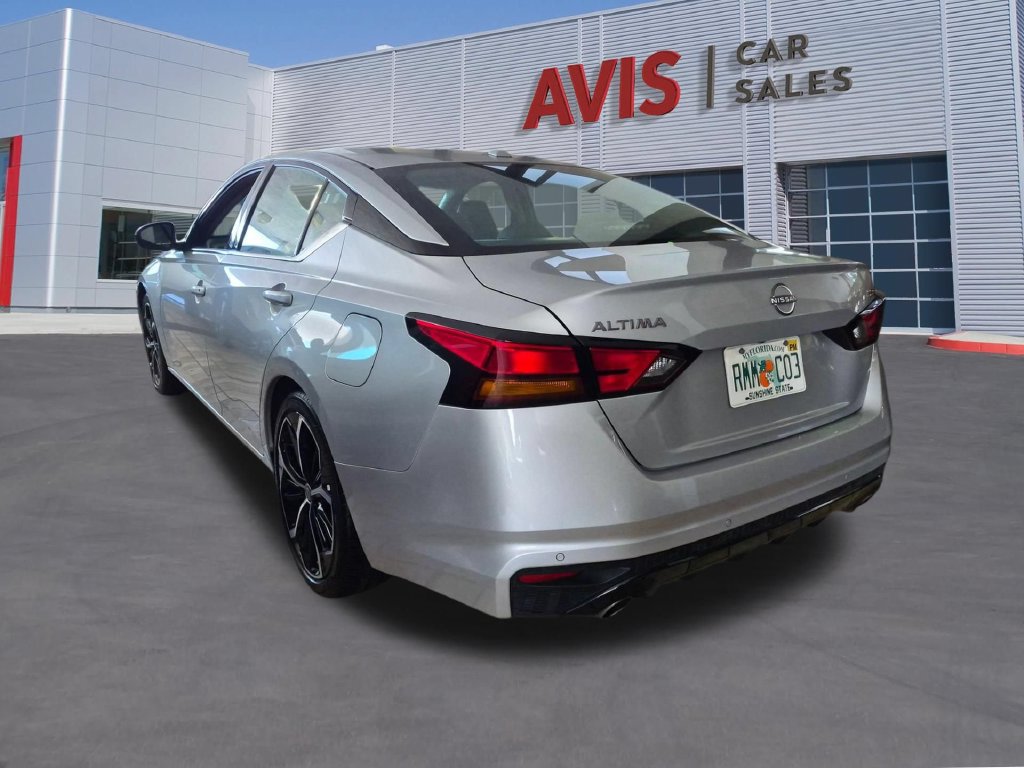 Used 2025 Nissan Altima 2.5 SR FWD image 5