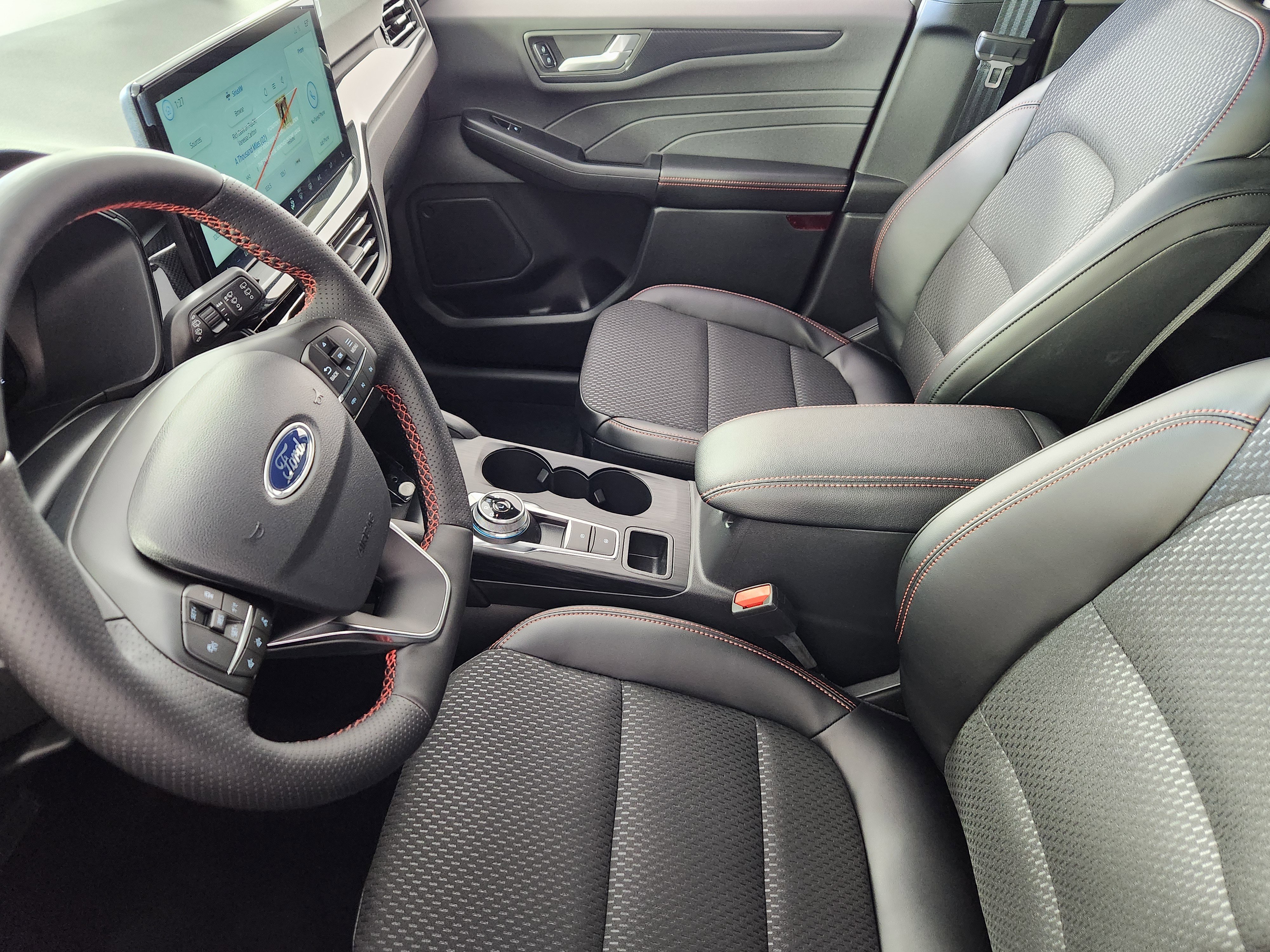 New 2026 Ford Escape ST-Line w/ Tech Pack #1 image 10