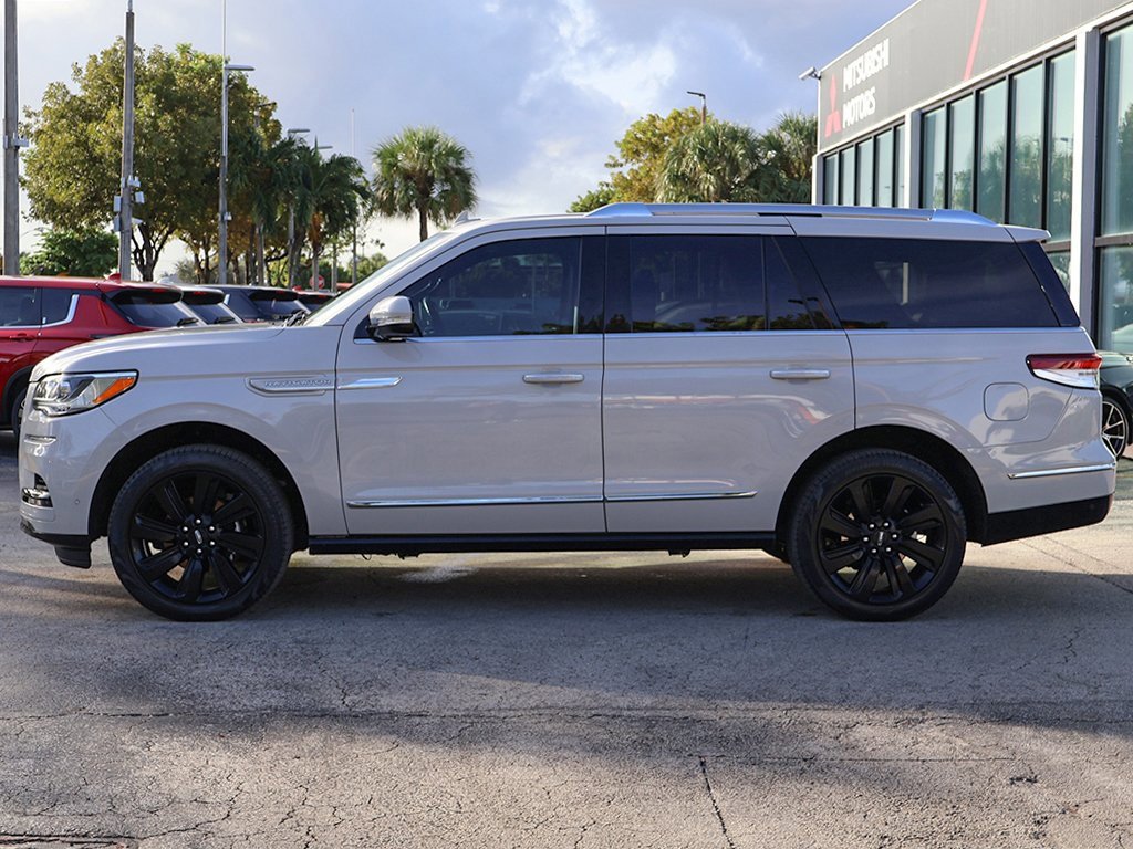 Used 2022 Lincoln Navigator Reserve image 23