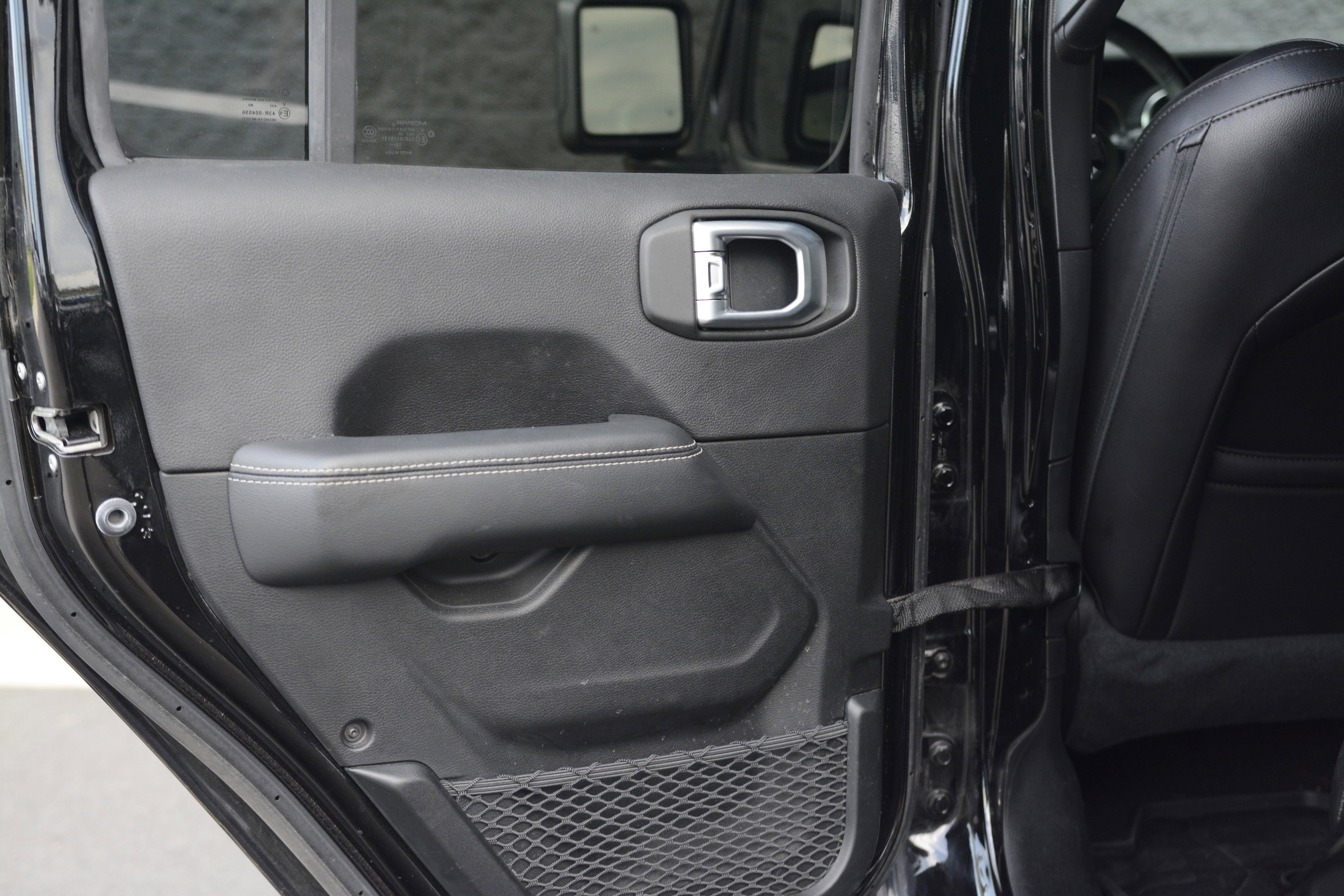 Used 2020 Jeep Wrangler Unlimited Sahara AWD/4WD image 26