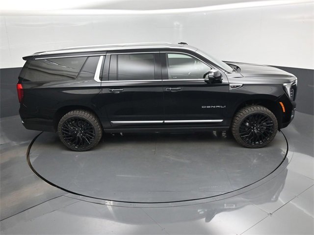 Used 2025 GMC Yukon XL Denali w/ Sun & Power Step Package image 49