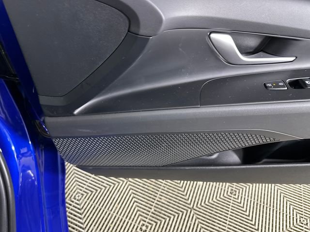Used 2025 Hyundai Elantra Blue FWD image 29