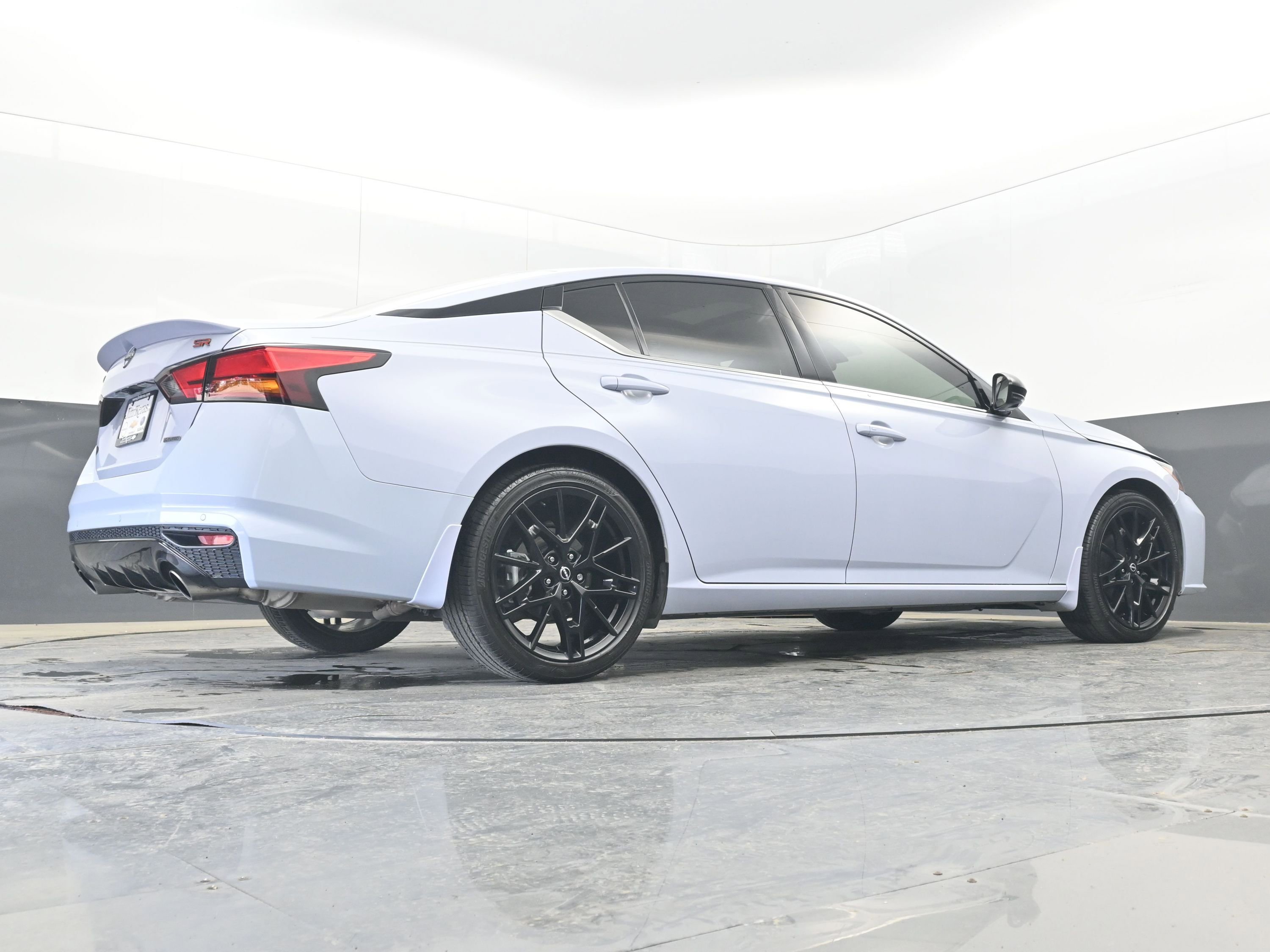 Used 2024 Nissan Altima 2.0 SR image 33