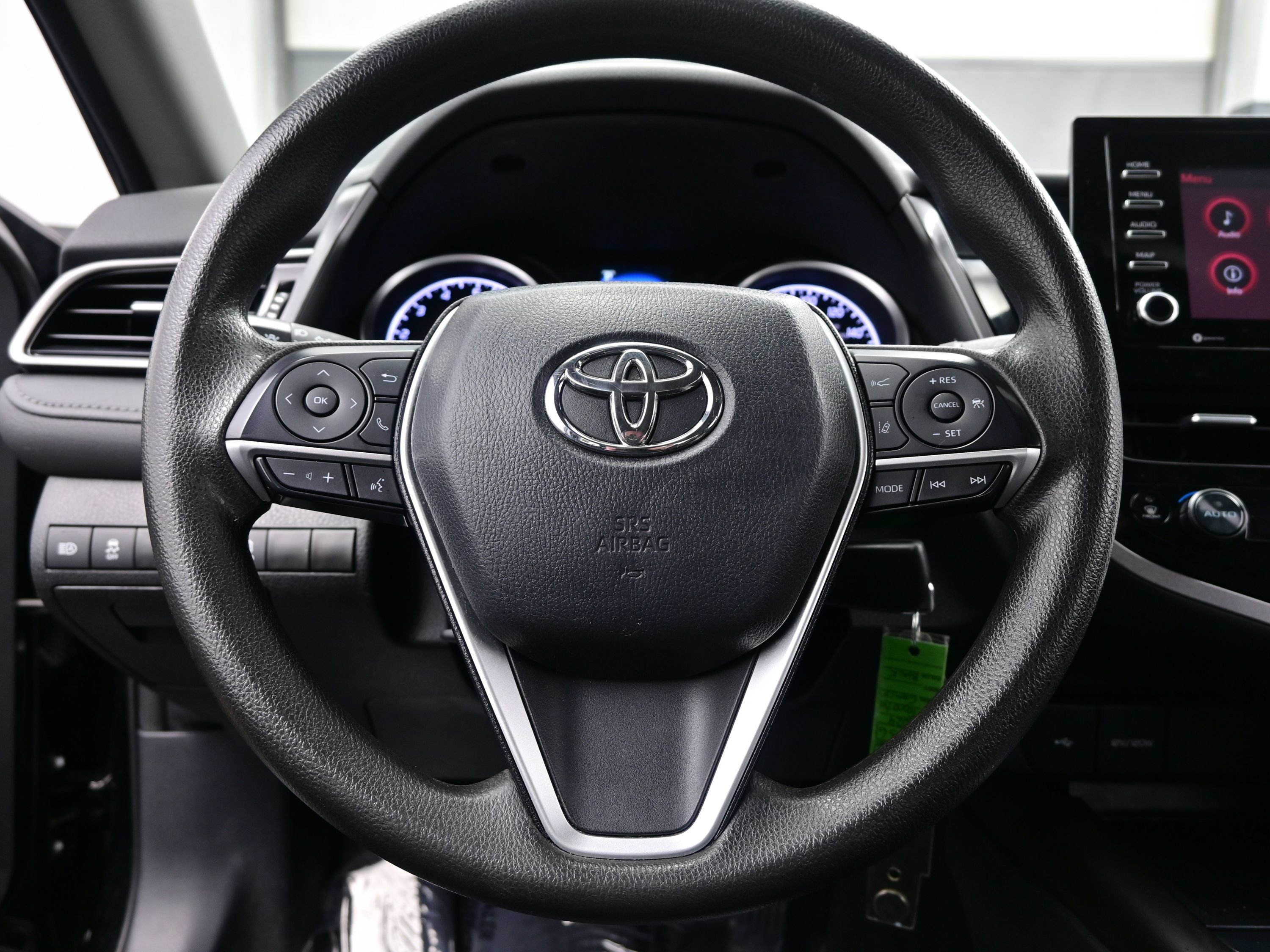Used 2024 Toyota Camry LE FWD image 22