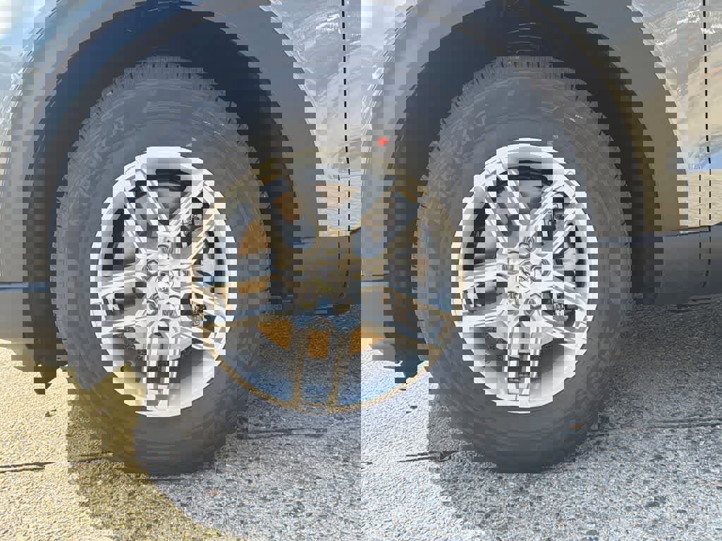 New 2026 Ford Explorer Active w/ Active Comfort Package image 9