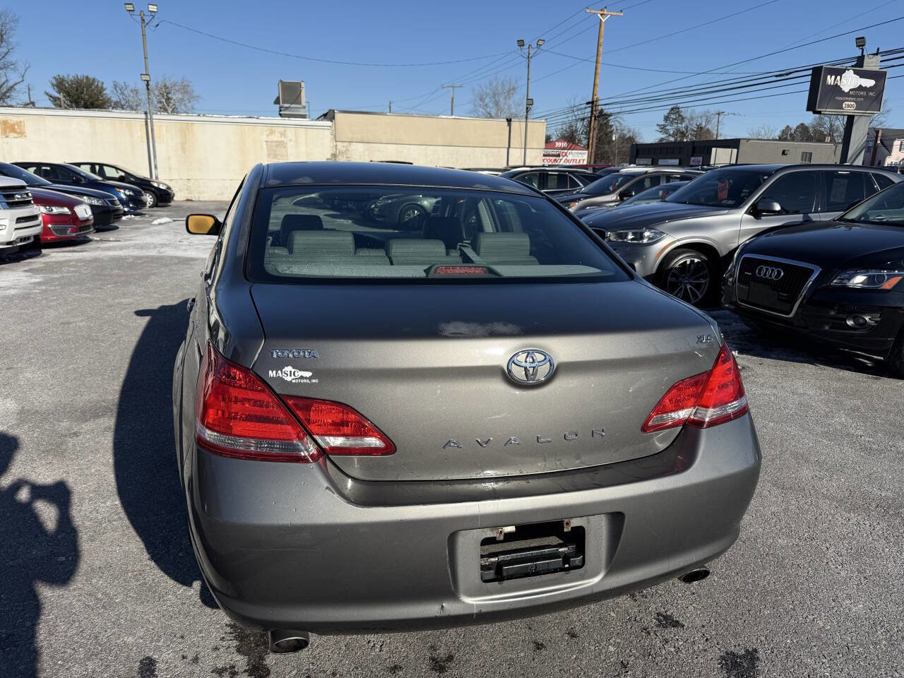 Used 2005 Toyota Avalon XLS image 4