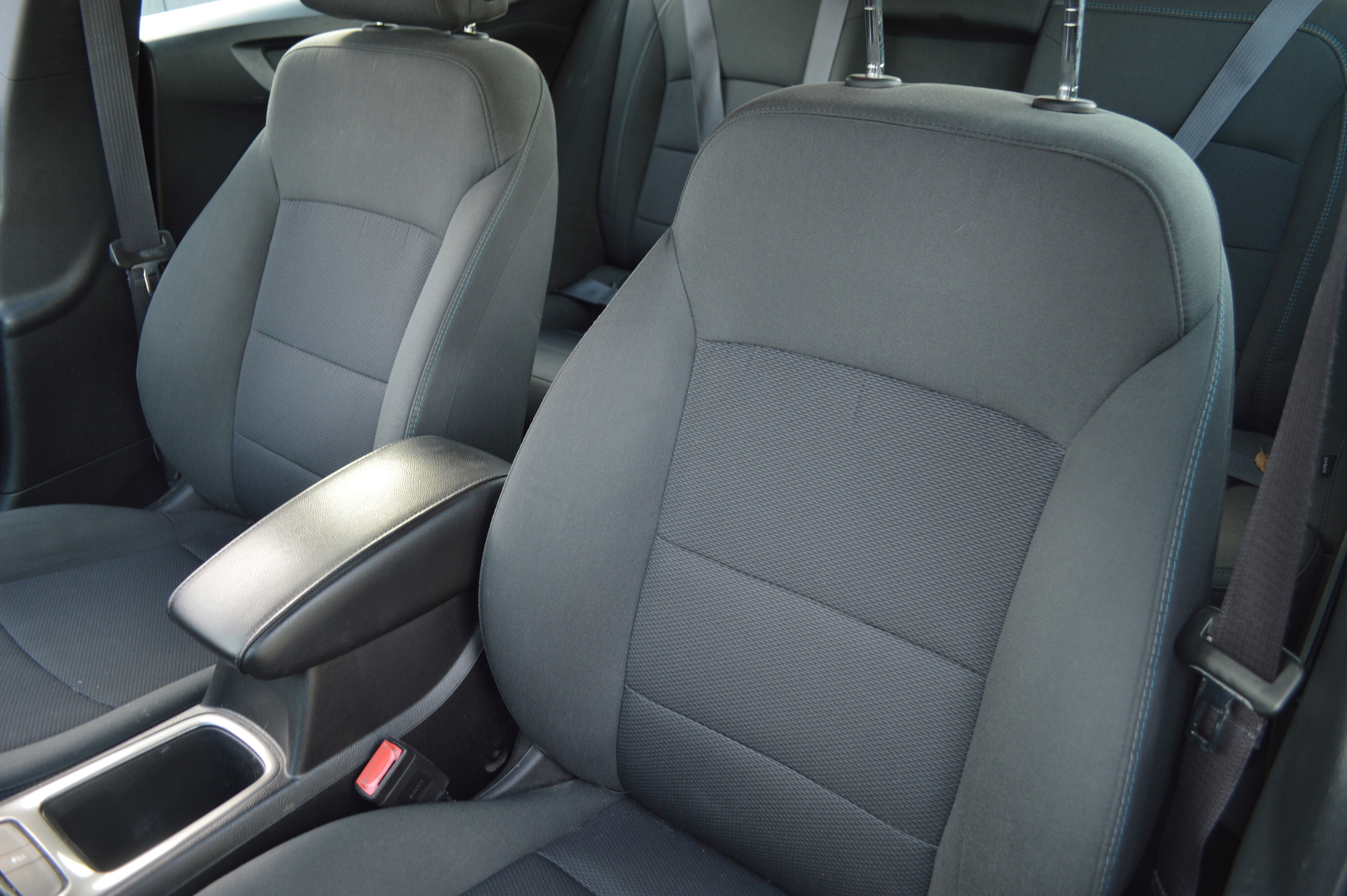 Used 2017 Chevrolet Cruze LT FWD image 25