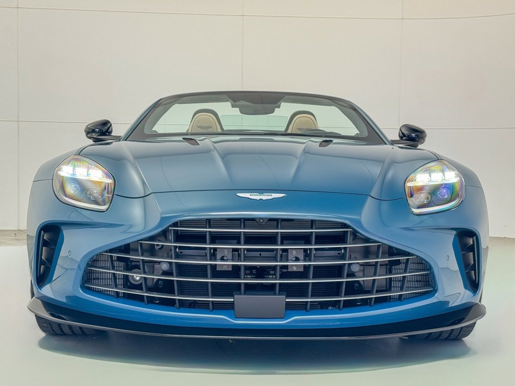 New 2026 Aston Martin V8 Vantage Roadster image 19