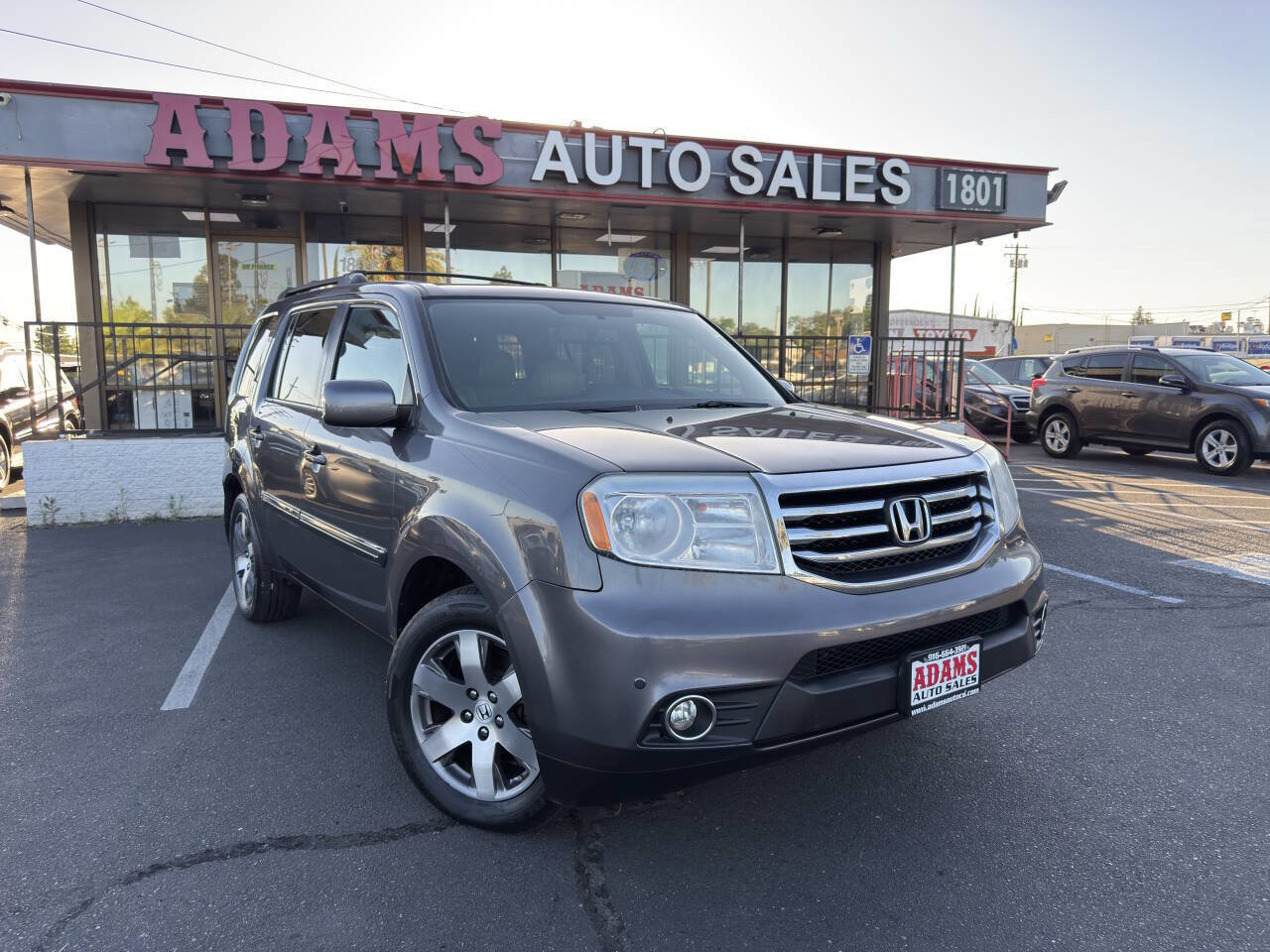 Used 2015 Honda Pilot Touring image 1