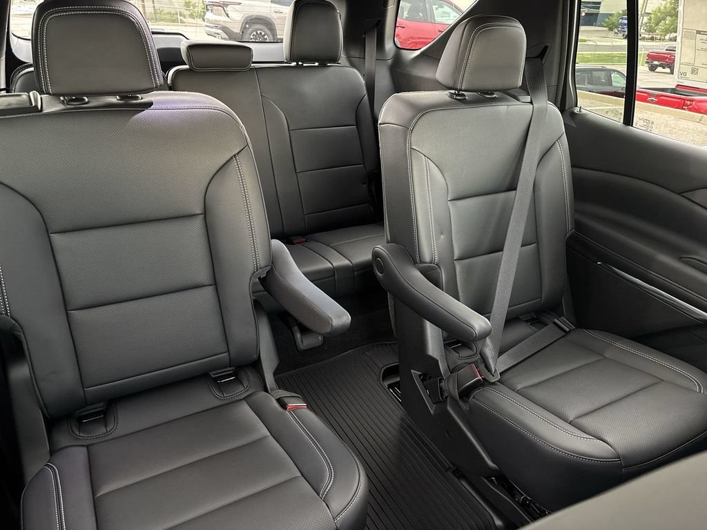 New 2026 Chevrolet Traverse LT w/ Midnight/Sport Edition AWD/4WD image 29
