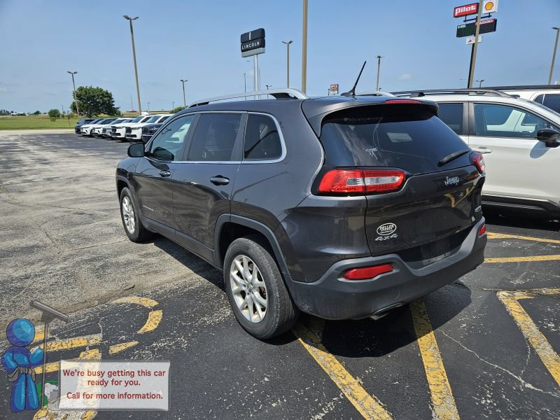 Used 2014 Jeep Cherokee Latitude AWD/4WD image 3