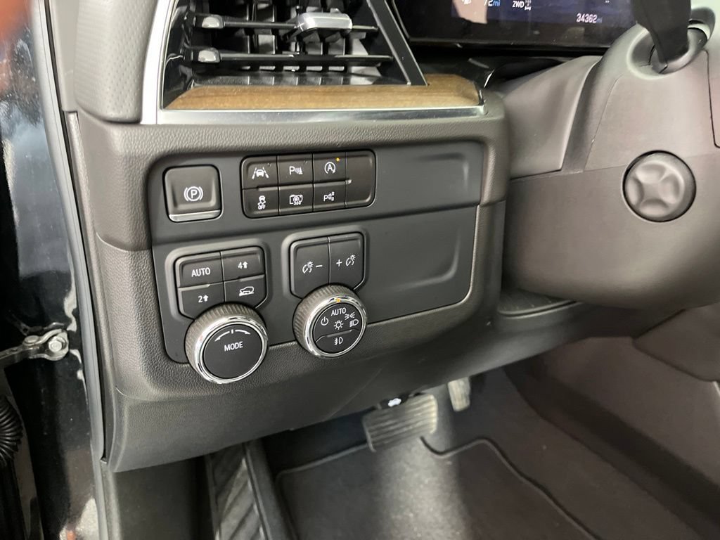 Certified 2025 Chevrolet Tahoe High Country AWD/4WD image 25