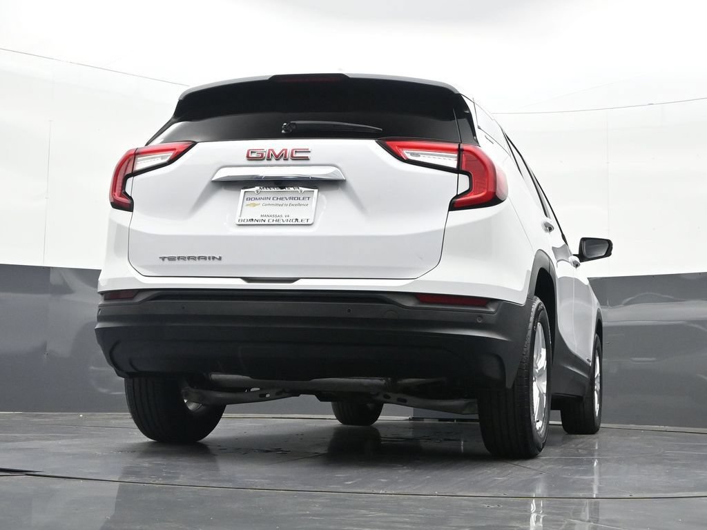 Certified 2024 GMC Terrain SLE w/ Driver Convenience Package FWD image 33