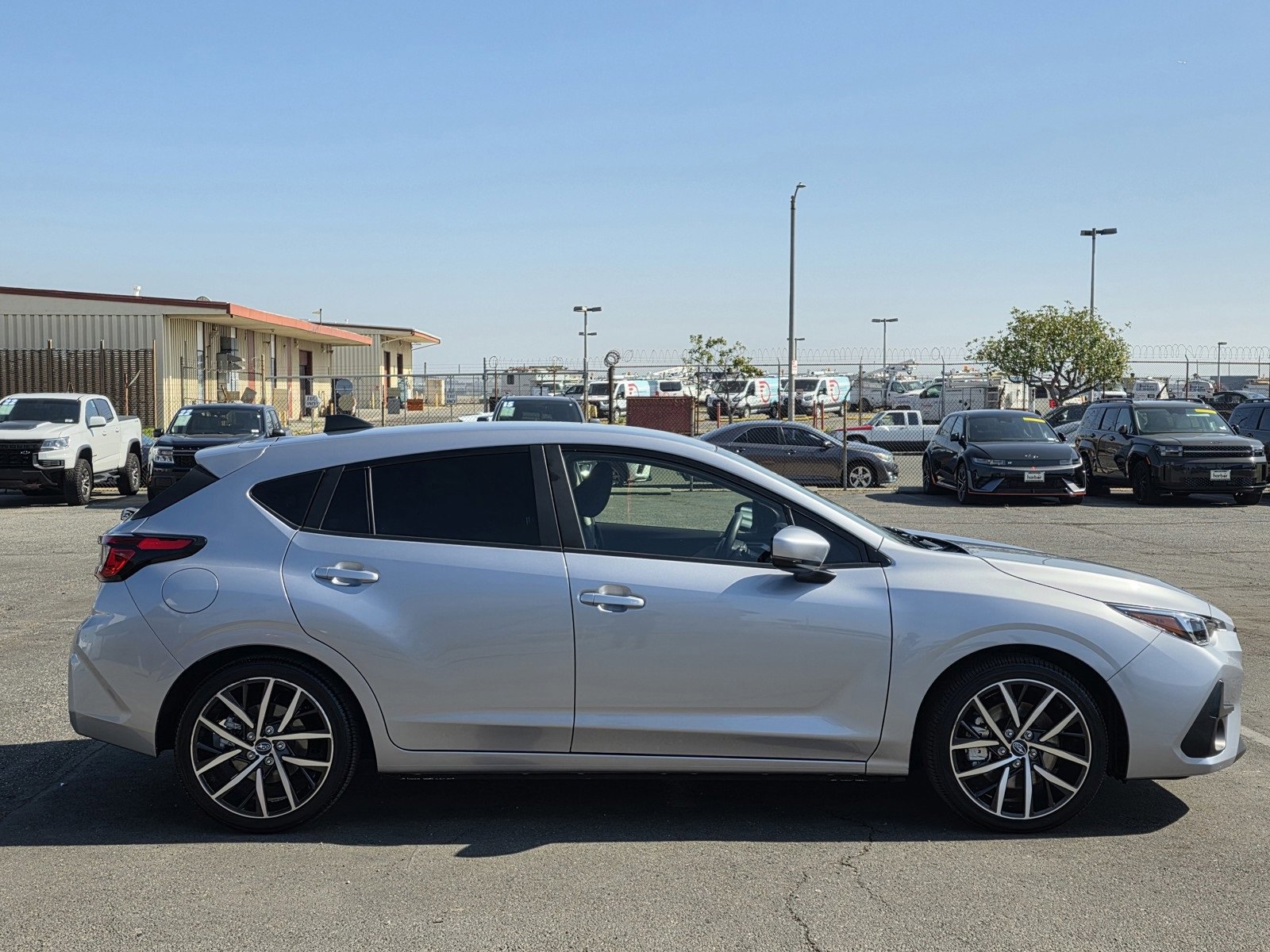 Used 2025 Subaru Impreza 2.0i Sport image 7