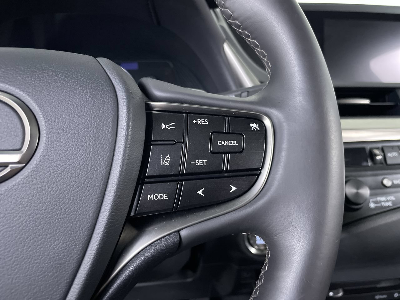 Used 2020 Lexus ES 350 w/ Accessory Package 2 FWD image 27