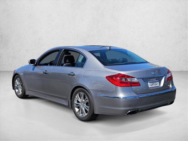 Used 2013 Hyundai Genesis 3.8 w/ Premium Pkg RWD image 8