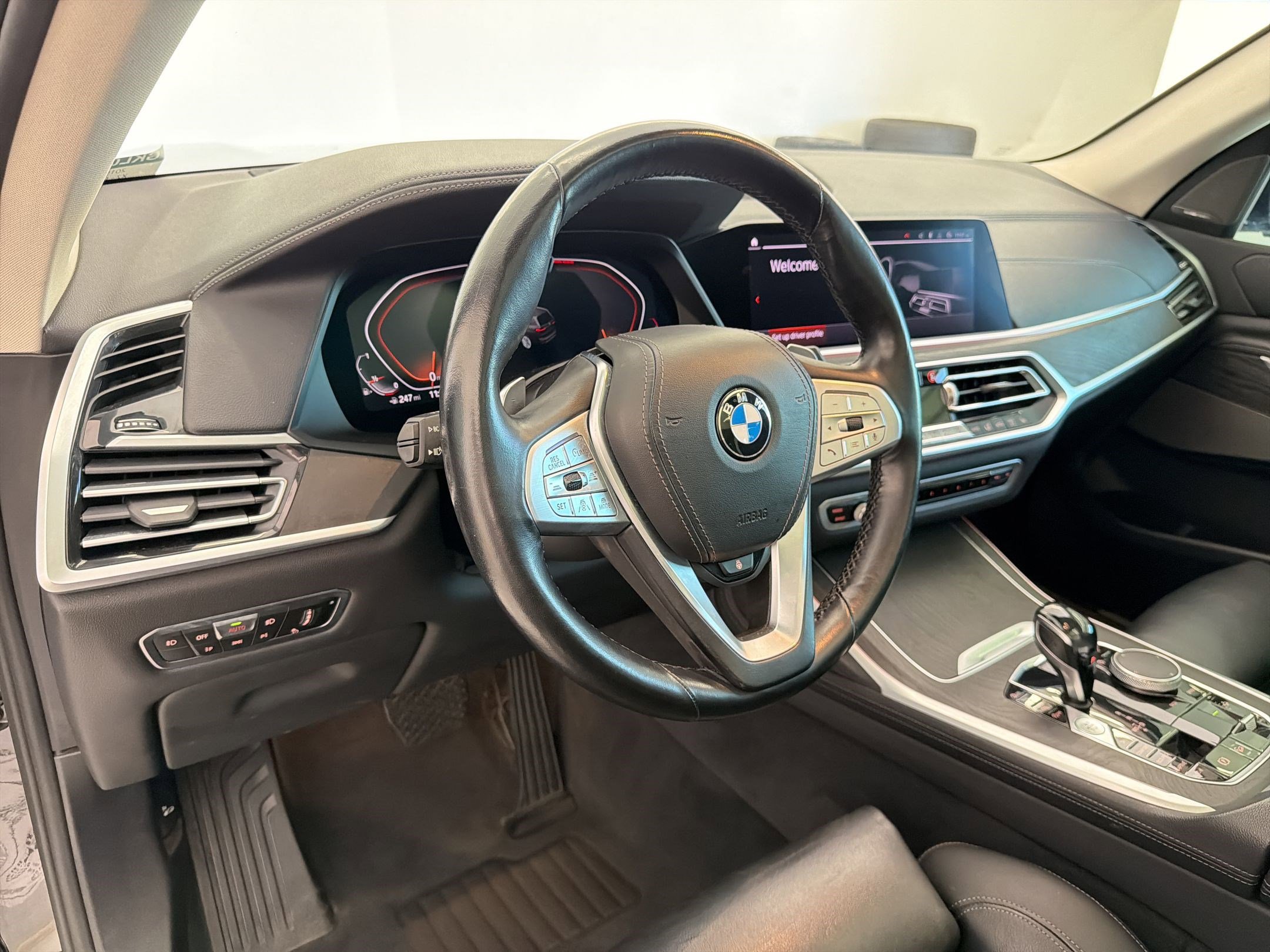 Used 2019 BMW X7 xDrive40i w/ Premium Package AWD/4WD image 4