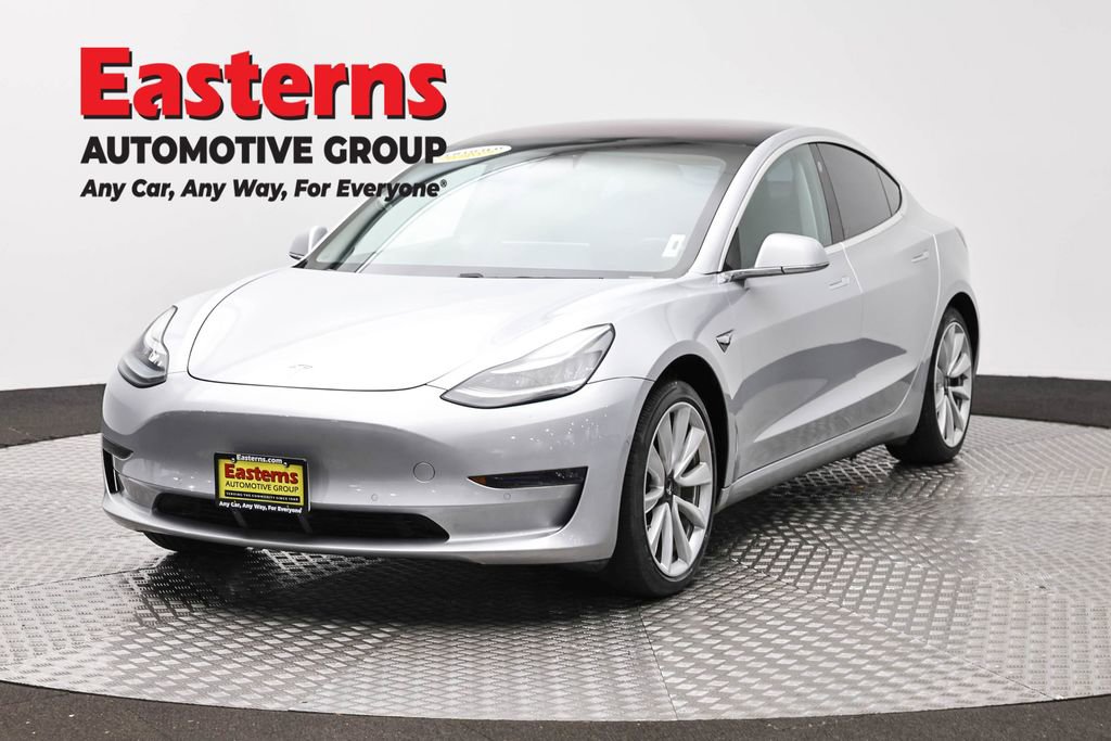 Used 2018 Tesla Model 3 Mid Range RWD image 1