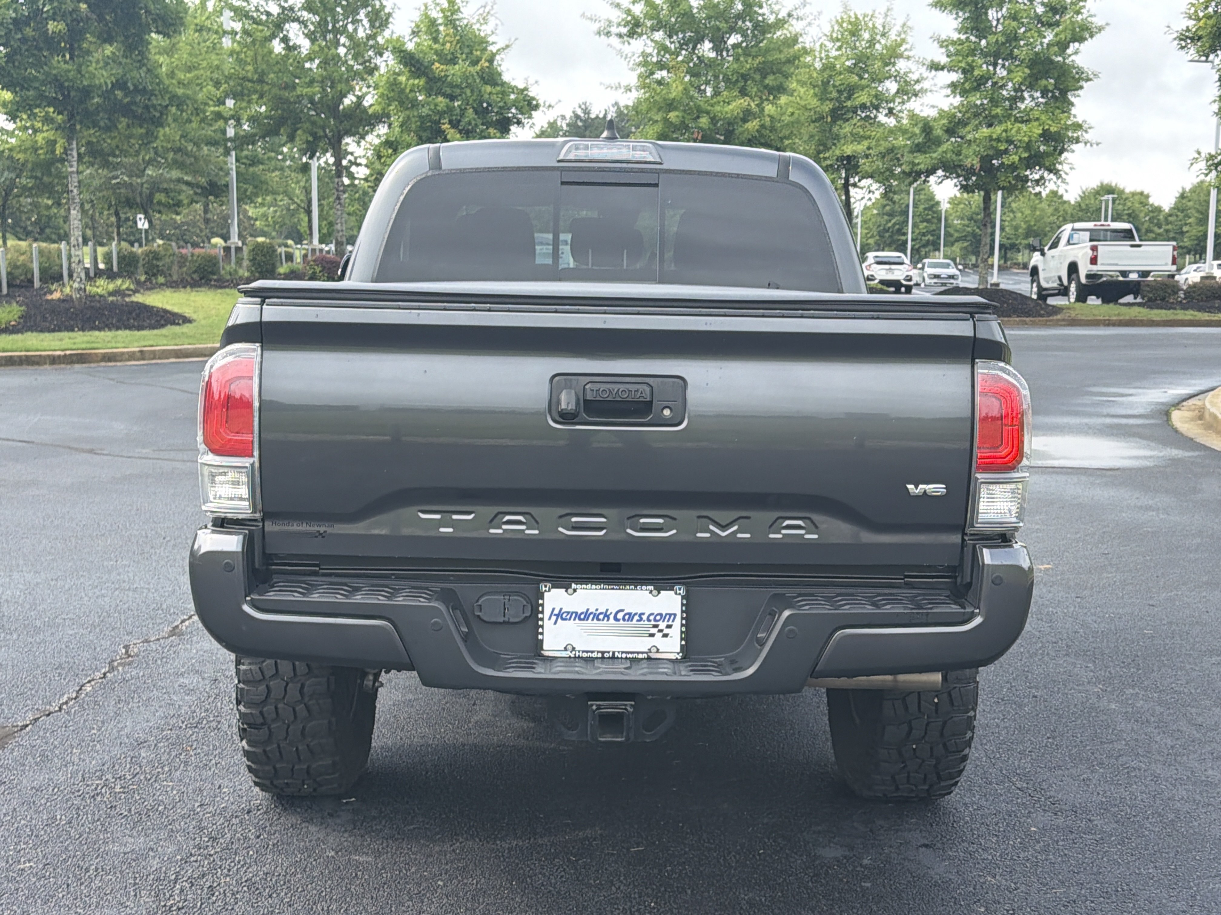Used 2022 Toyota Tacoma TRD Off-Road w/ Technology Package RWD image 8