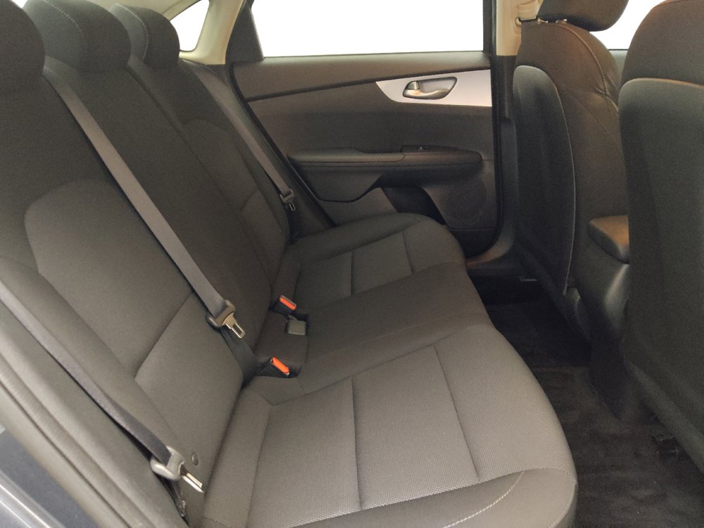 Used 2022 Kia Forte LXS w/ LXS Technology Package FWD image 19