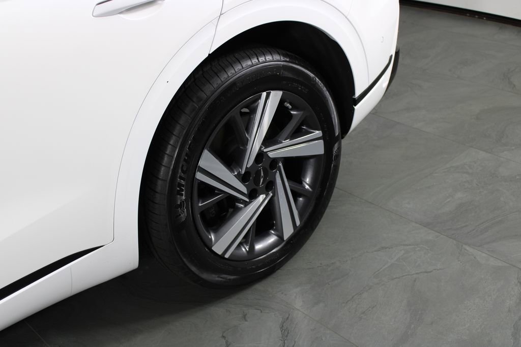 Used 2026 Genesis GV70 3.5T Sport Advanced image 11