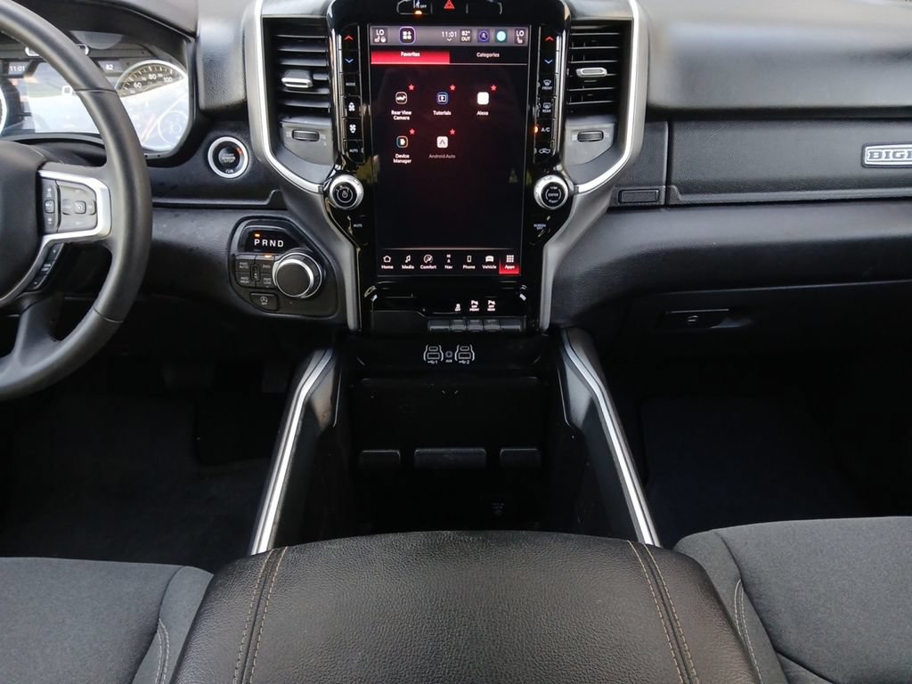 Used 2025 RAM 1500 Big Horn AWD/4WD image 3
