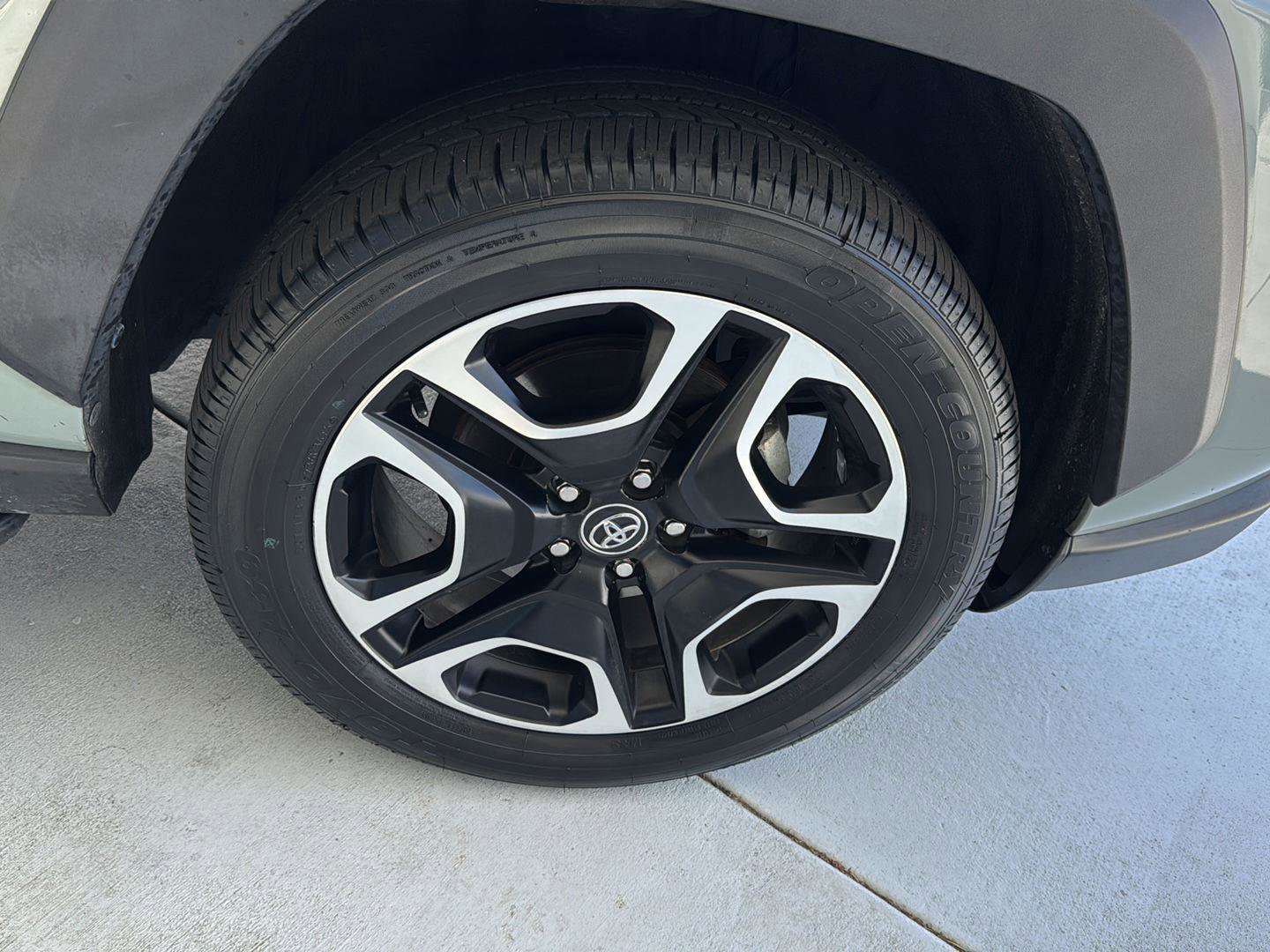 Used 2020 Toyota RAV4 Adventure image 34