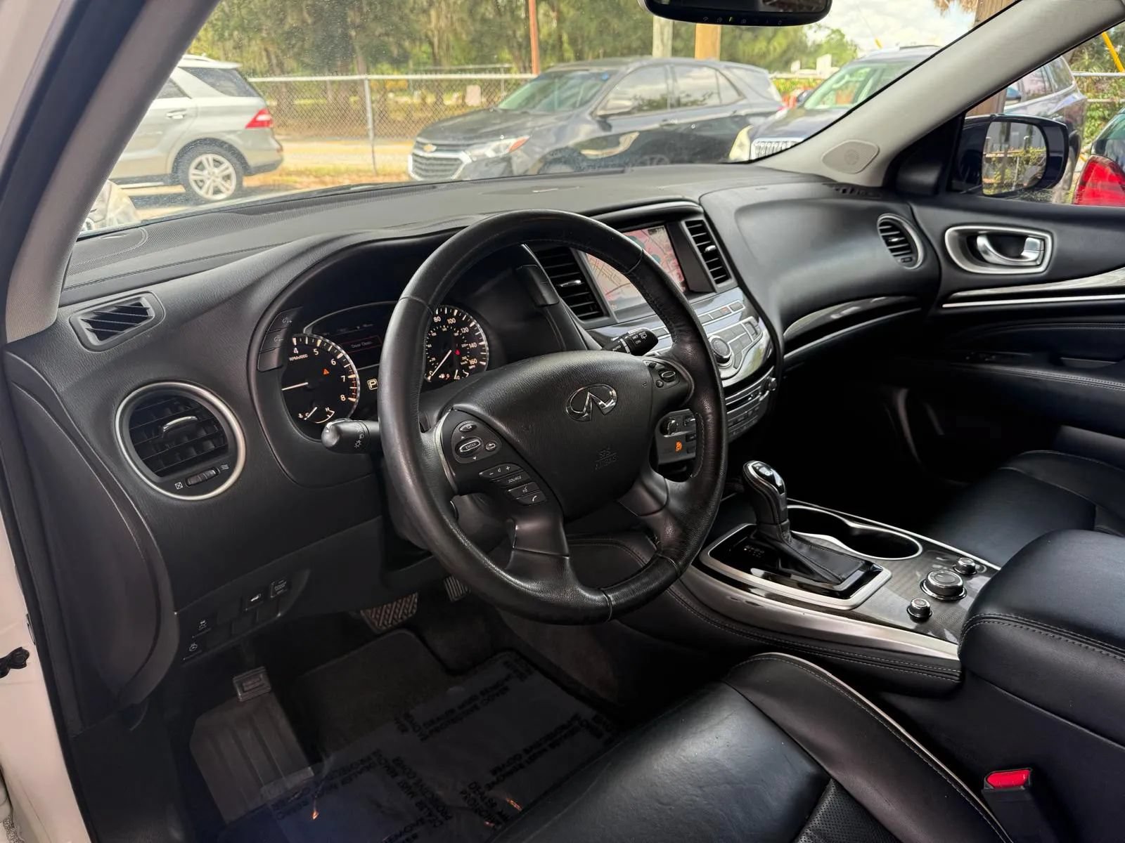 Used 2017 INFINITI QX60 FWD w/ Premium Plus Package image 10