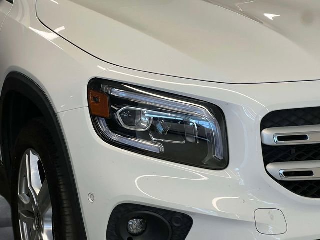 Certified 2022 Mercedes-Benz GLB 250 4MATIC image 9