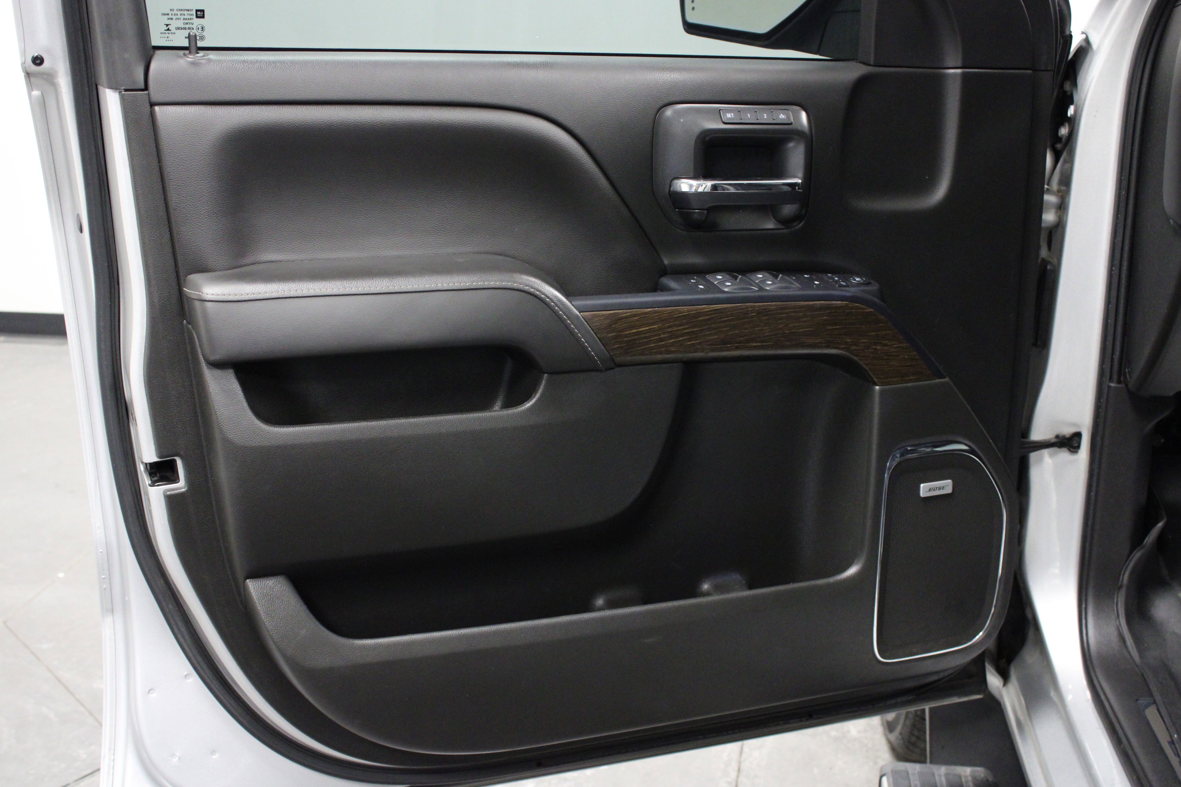 Used 2018 GMC Sierra 1500 Denali w/ Denali Ultimate Package image 11