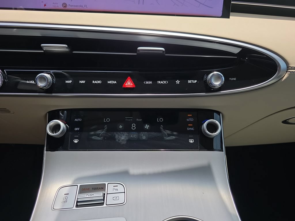 New 2026 Genesis GV70 2.5T Select AWD/4WD image 24