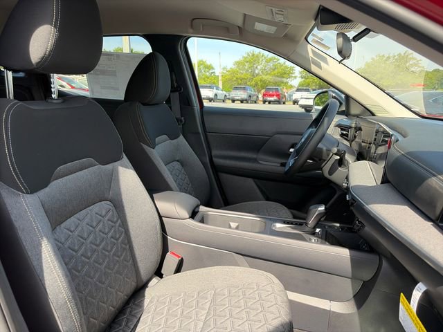 New 2026 Nissan Kicks SV w/ Cold Weather Package AWD/4WD image 12