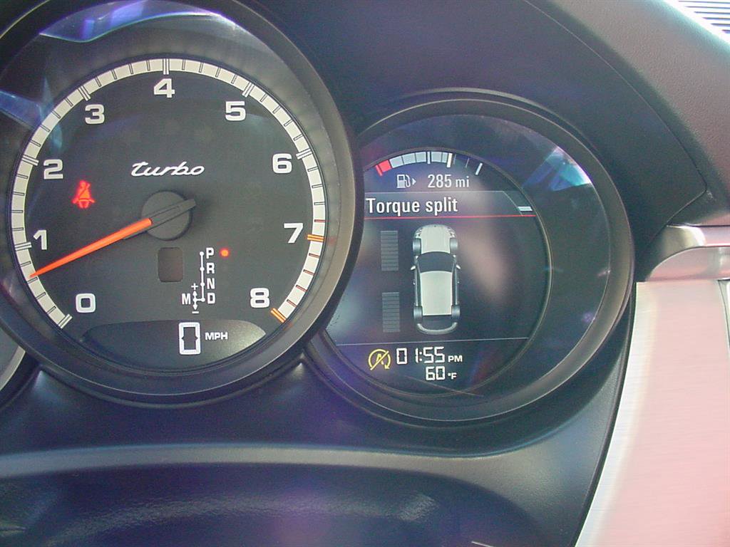 Used 2016 Porsche Macan Turbo image 25