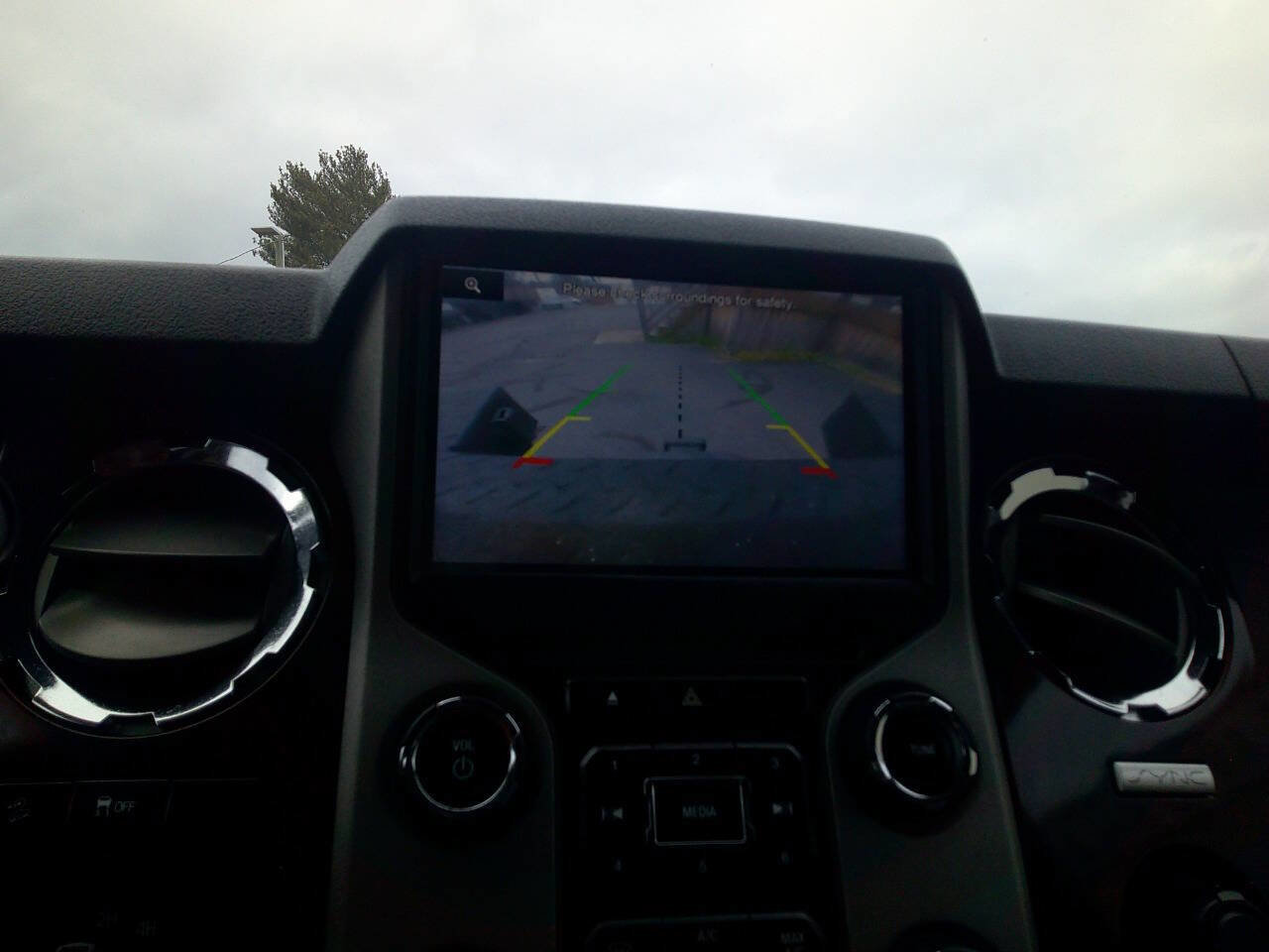 Used 2015 Ford F250 Lariat w/ Lariat Ultimate Package image 26