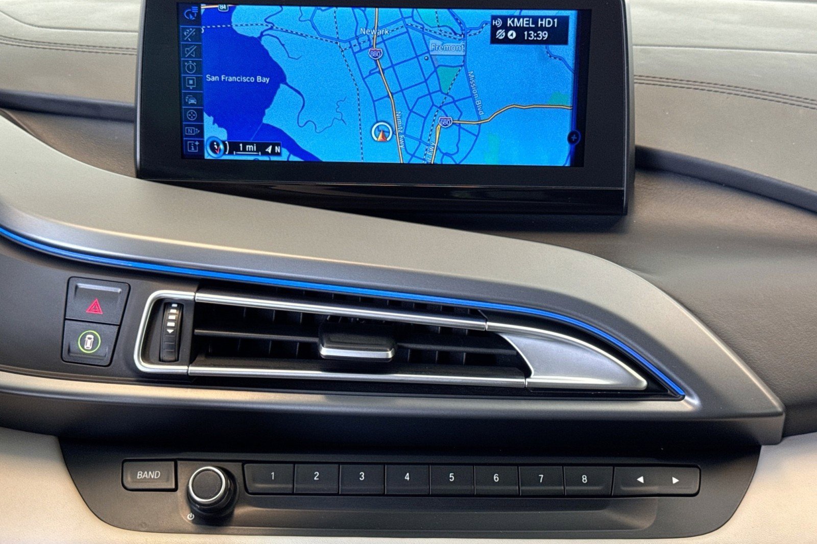 Used 2015 BMW i8 image 12