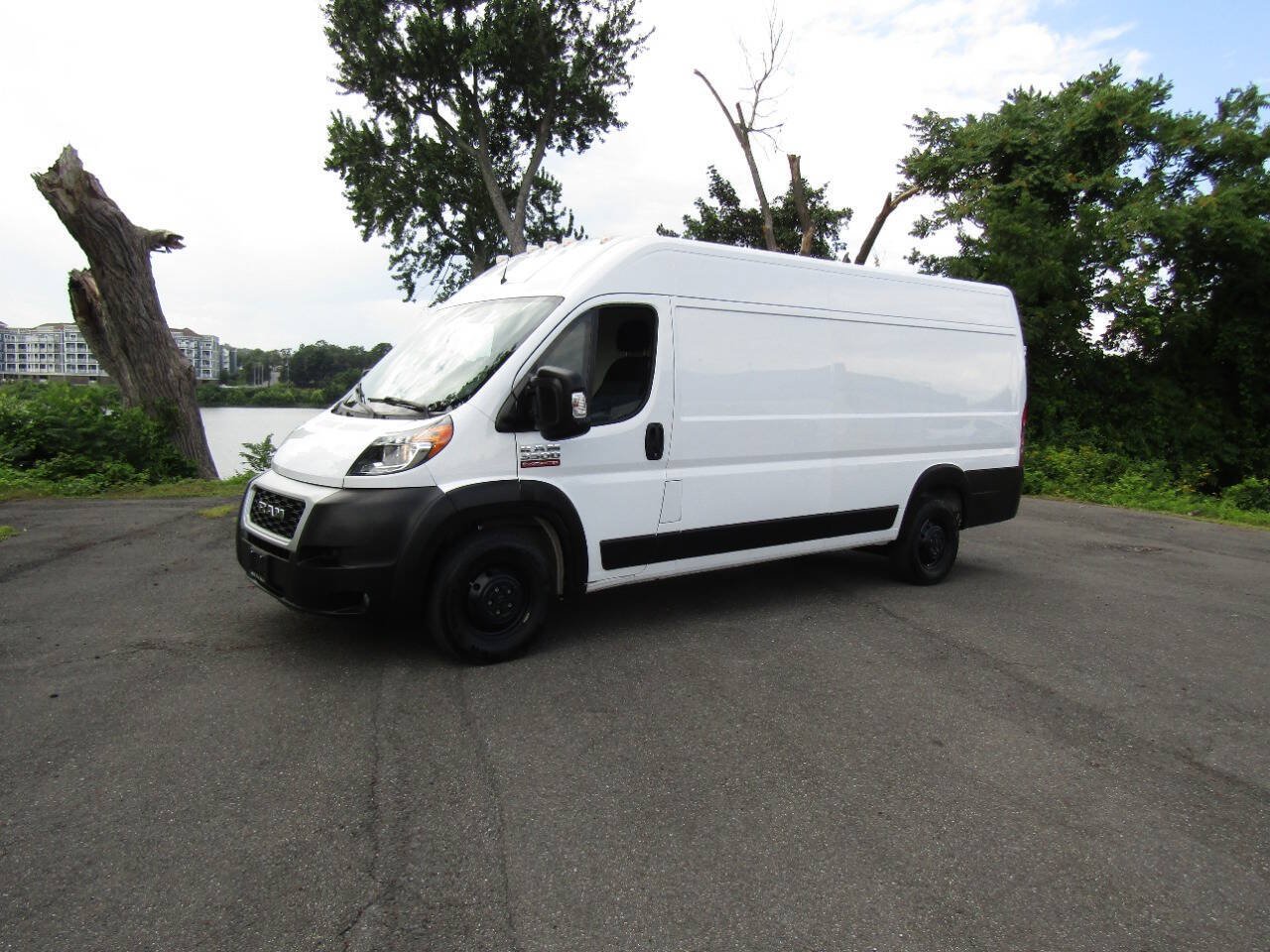 Used 2021 RAM ProMaster 3500 w/ Convenience Group FWD image 2