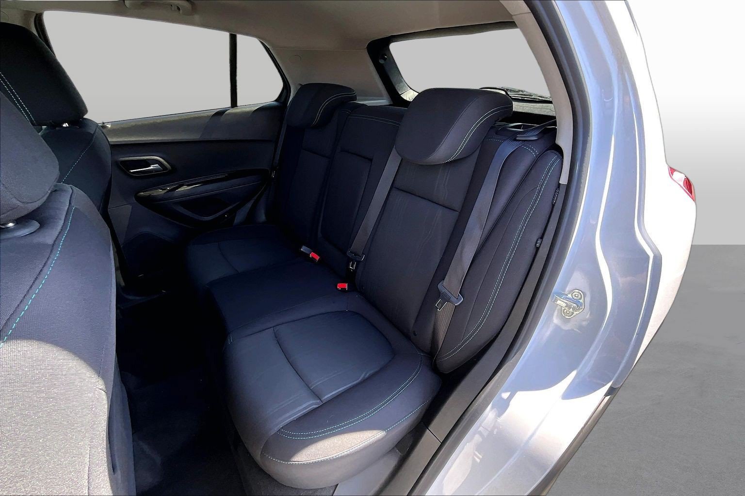 Used 2016 Chevrolet Trax LT AWD/4WD image 23