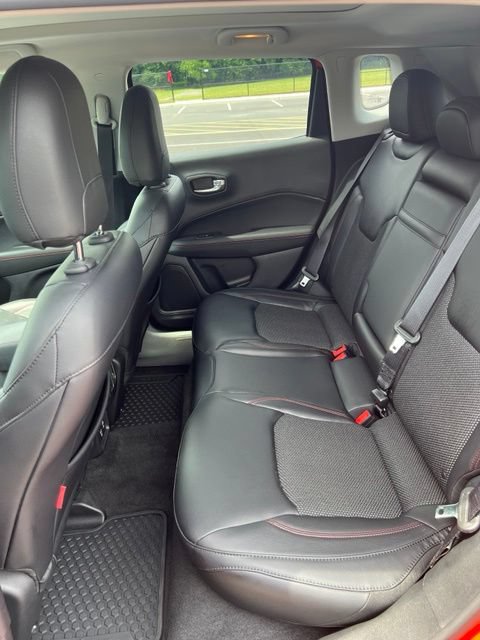 Used 2017 Jeep Compass Trailhawk AWD/4WD image 11