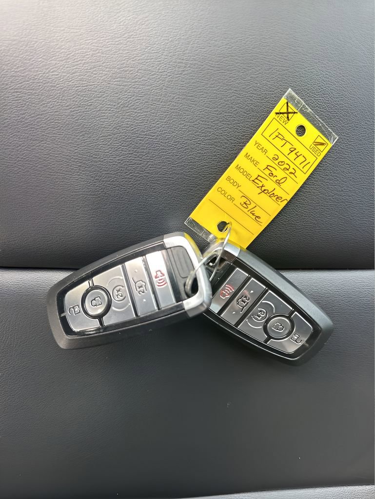 Used 2022 Ford Explorer XLT w/ Equipment Group 202A image 35