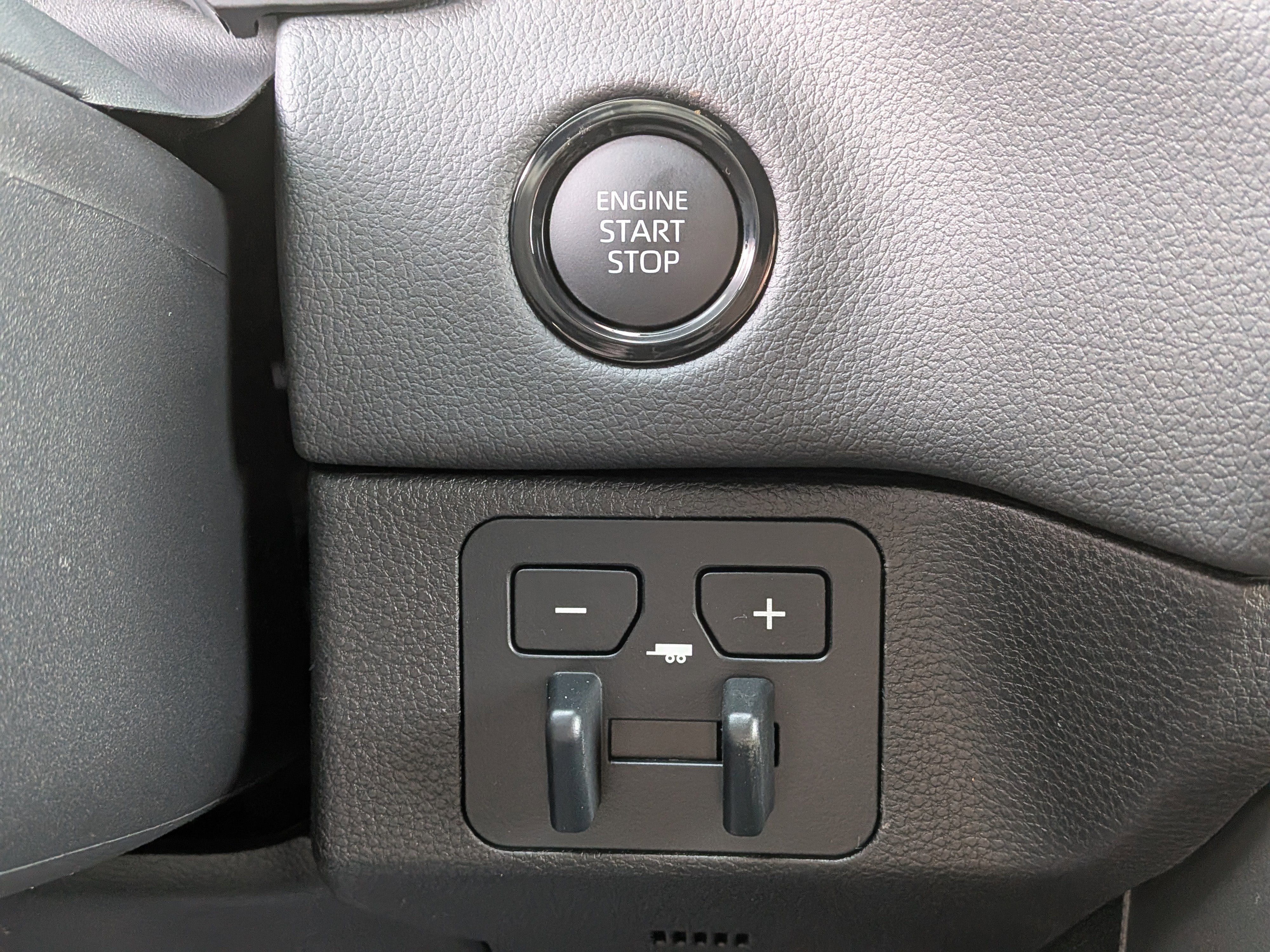 New 2026 Toyota Tundra Limited image 18